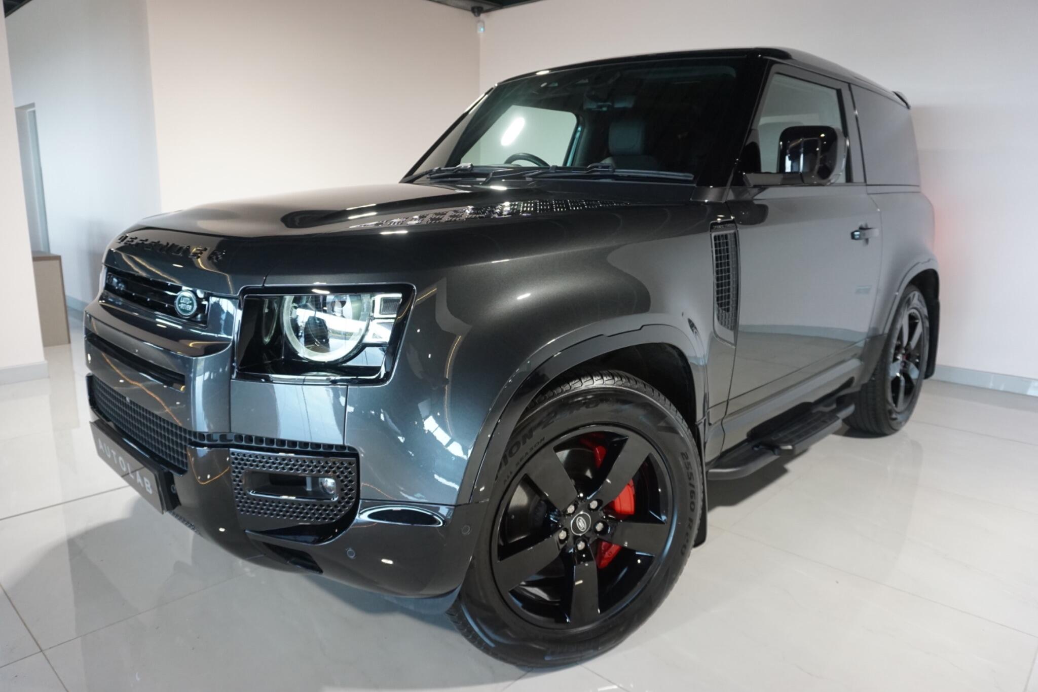 Land Rover Defender 90 3.0 D300 MHEV X-Dynamic HSE Hard Top SUV 3dr Diesel Auto 4WD SWB Euro 6 (s/s) (300 ps)